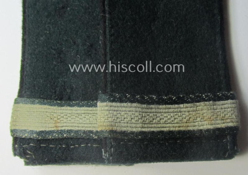 Moderately used - and fully matching! - pair of WH (Heeres) EM-type (ie. 'M40-pattern, rounded-style) shoulderstraps as was specifically intended for usage by a: 'Soldat u. Uffz.-Anwärter der Pionier-Trpn.'