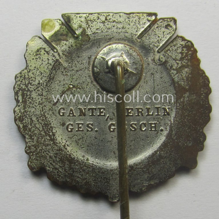 Membership lapel-pin (or: 'Mitgliedsabzeichen') aka: 'Silberne Ehrennadel für 10 Jahre Mitgliedschaft im Reichstreubund ehemaliger Berufssoldaten (o. RTB)' being a maker- (ie. 'Gante - Berlin'-) marked example