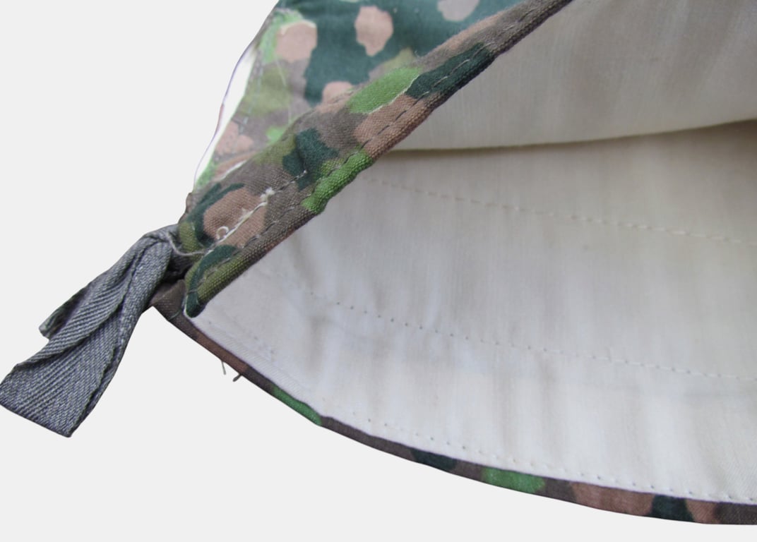 Extremely Rare Waffen-SS Dot 44 Erbsentarn Reversible Winter Trousers – Stone Mint Condition
