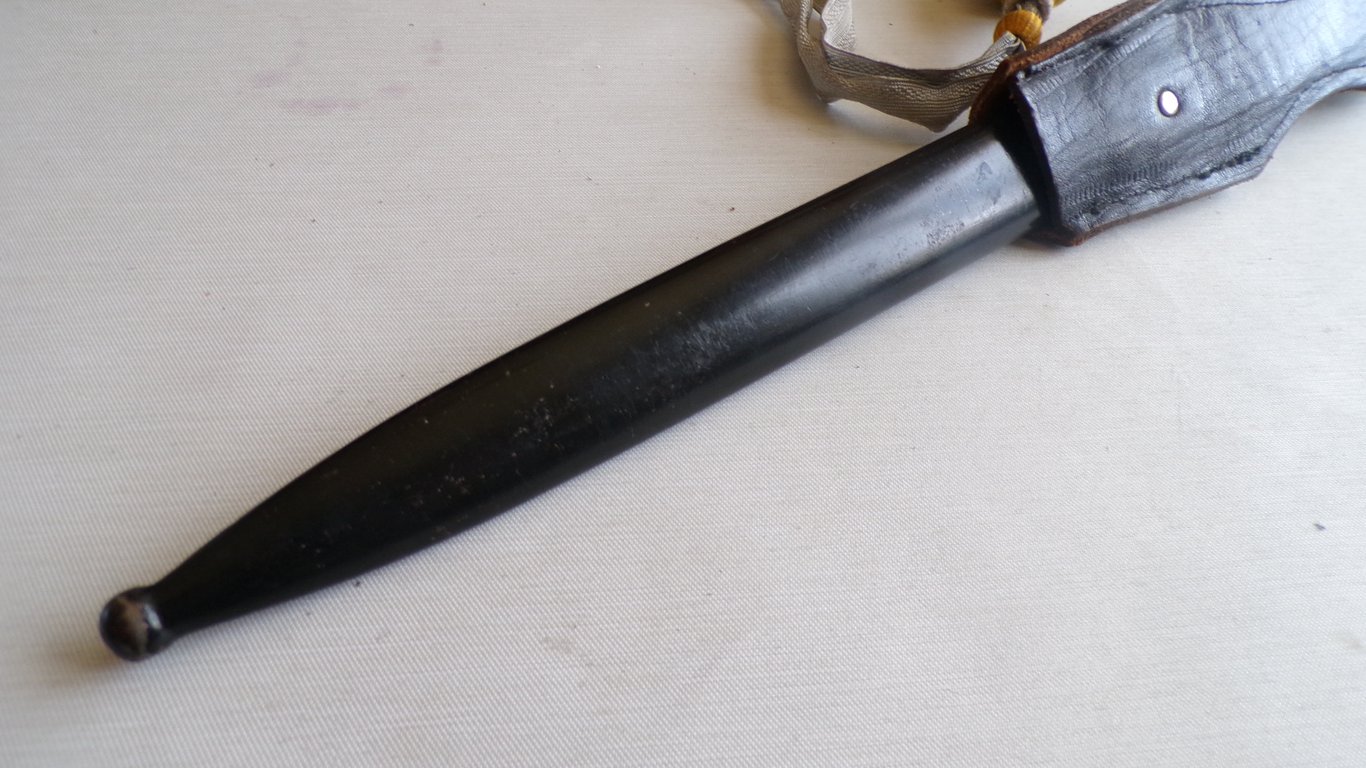 KS98 Dress Bayonet with Cav / Art Portepee