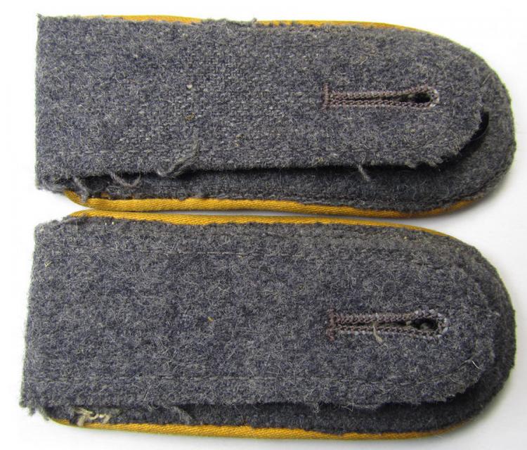 Attractive - and fully matching! - pair of WH (Luftwaffe) neatly 'cyphered', NCO-type shoulderstraps as was intended for usage by a: 'Feldwebel der Flieger- o. Fallschirmjäger u. Mitglied einer LW-Kraftfahrschule'