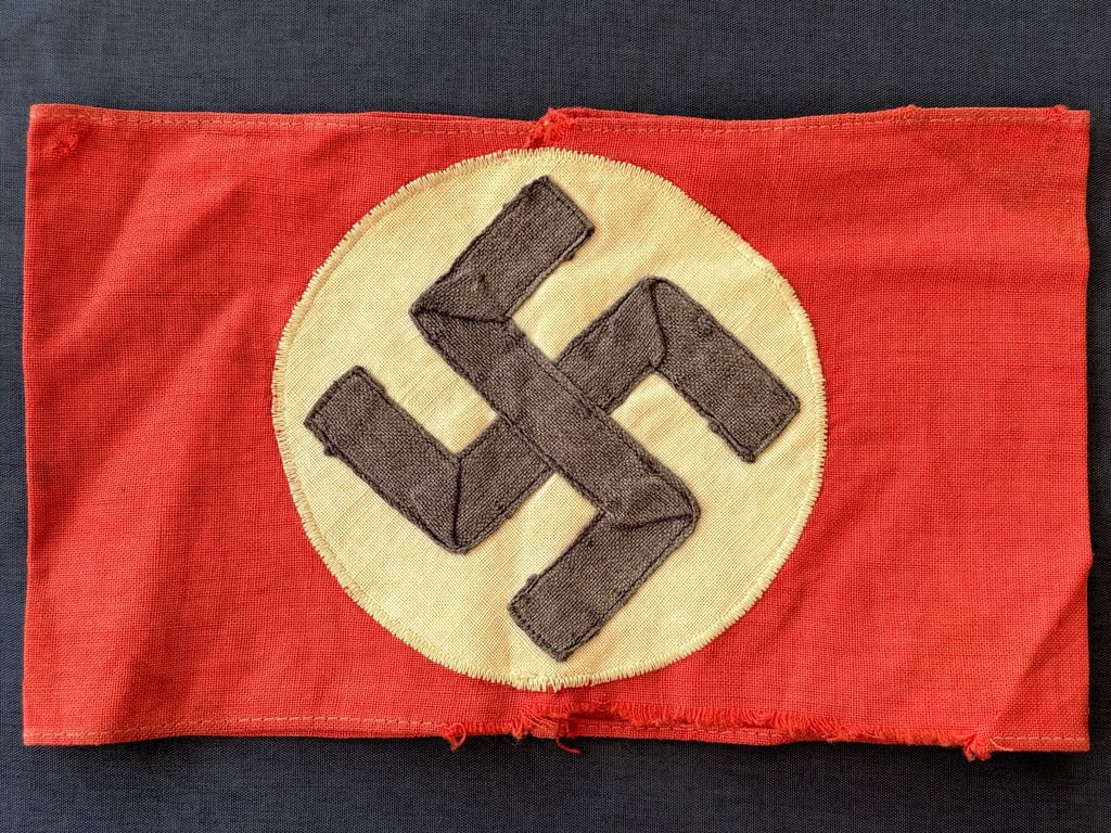 AUTHENTIC GERMAN WW2 EARLY NSDAP NAZI PARTY ARMBAND 3 PART CONSTRUCTION.