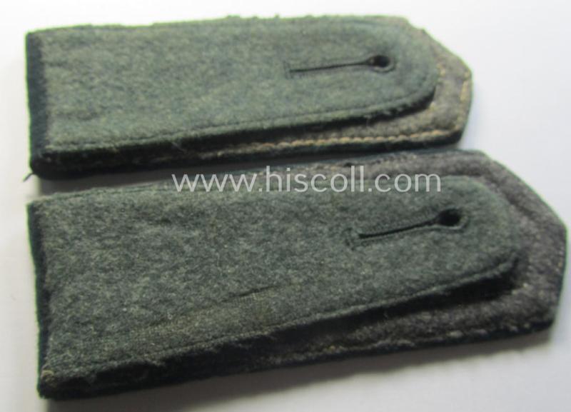 Attractive - and fully matching! - pair of WH (Heeres), early- (ie. pre-) war-period, 'M36- o. M40'-pattern (pointed-styled- and 'cyphered') so-called: NCO-type shoulderstraps as was intended for an: 'Unteroffizier des Pionier-Regiments 34'
