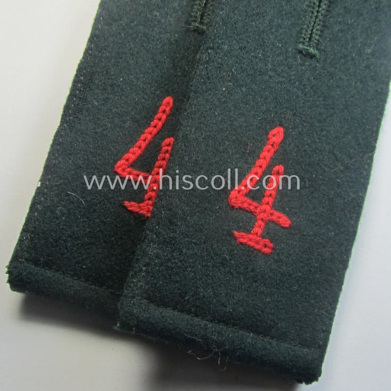 Pair of early- (ie. pre-) war-period, WH (Heeres) 'M36'- (ie. 'M40'-) pattern 'cyphered' (and pointed-styled!) EM-type shoulderstraps as intended for a: 'Soldat u. Mitglied des Artillerie-Rgts. 4'