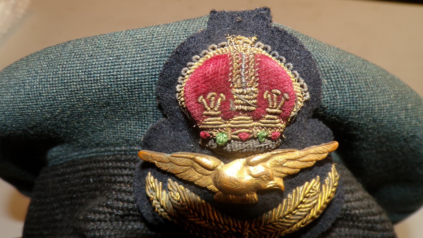 RCAF Flying Officer's Peaked Cap