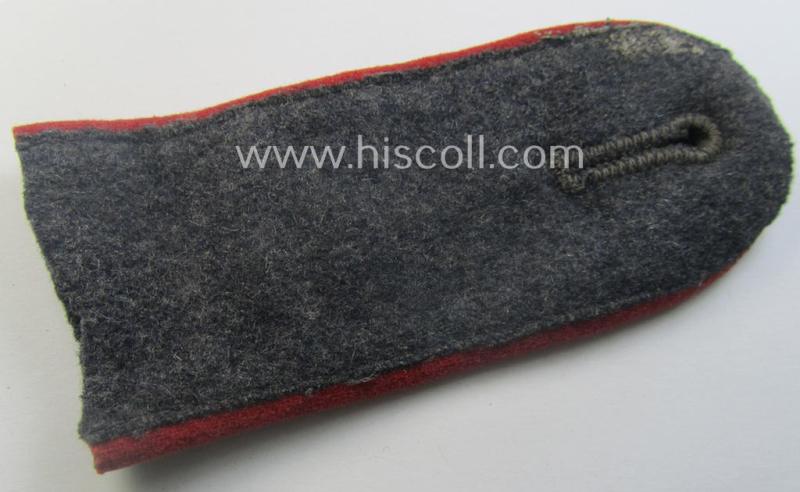 Single, WH (Luftwaffe) neatly 'cyphered', EM-type shoulderstrap: 'Soldat der Flak-Artillerie-Trpn. u. Mitglied einer Flak-Artillerieschule'