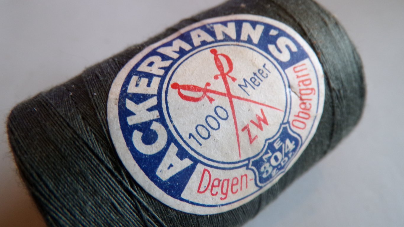 German Field-Gray Uniform Sewing Thread Spool
