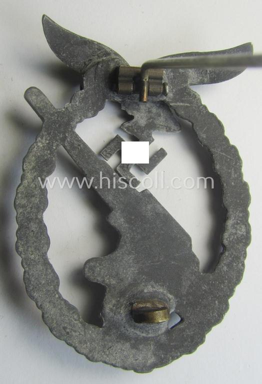 Truly converse-shaped - and just moderately used! - 'Feinzink'-based example of a WH (LW) 'Flakkampfabzeichen' being a detailed albeit non-maker-marked example as was (I deem) produced by the: 'Steinhauer & Lück'-company