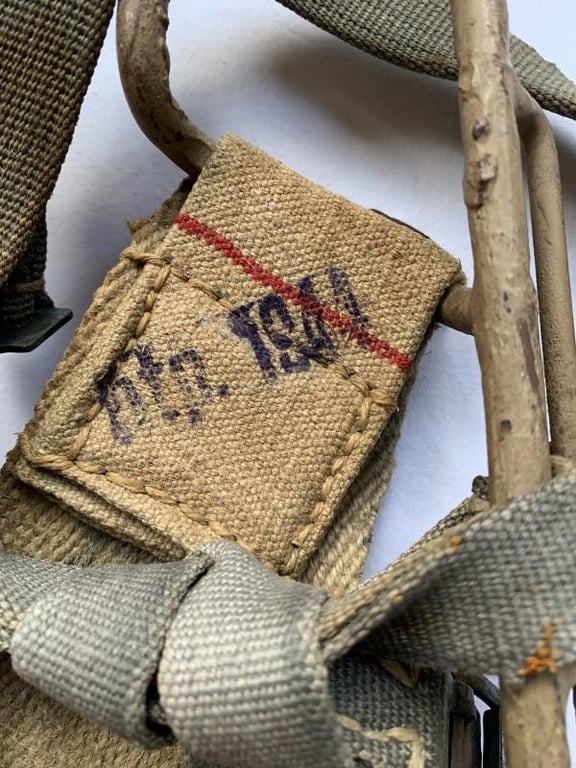 German Late-War 'Tragegestell' -1944-