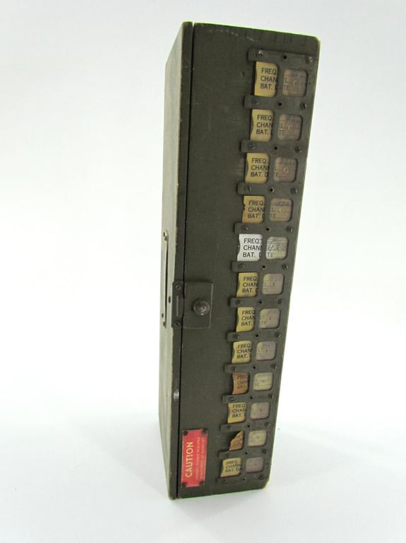 US WWII Signal corps box BX-49 for the BC611