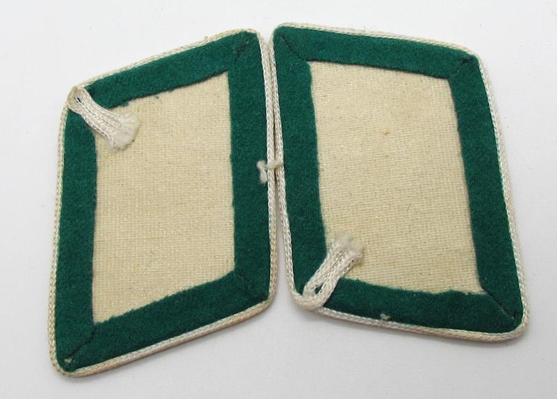 Luftwaffe Field Division collar tabs