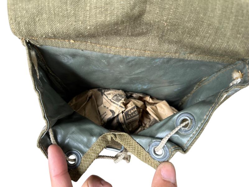 Late-war Pioneer Combat Assault Pouches