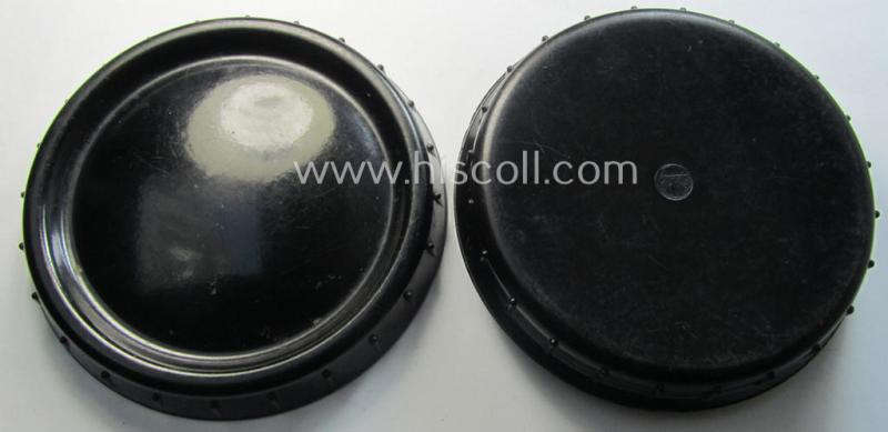 'Standard-issue'-type, WH 'Fettbuchse' (ie. fat-container) being an undamaged example as executed in black-coloured 'Bakelite'-based material