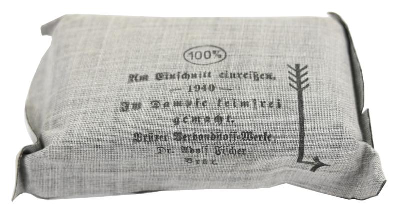 German WW2 First Aid Pack 1940