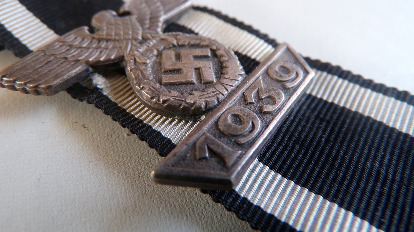 1939 Clasp to the 1914 Iron Cross 2nd Class