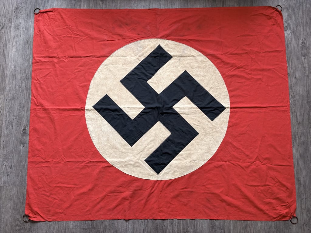 EARLY RARE GERMAN WWII, THIRD REICH COMBAT PANZER TANK IDENTIFICATION FLAG. ADDITIONAL PHOTOS