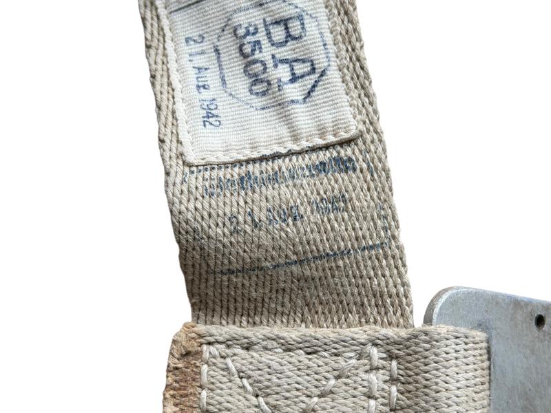 FJ RZ-20 Harness and Parachute