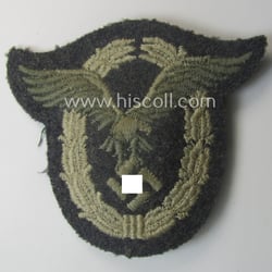 Moderately used, WH (Luftwaffe) 'Flugzeugführerabzeichen in Stoff' or:...