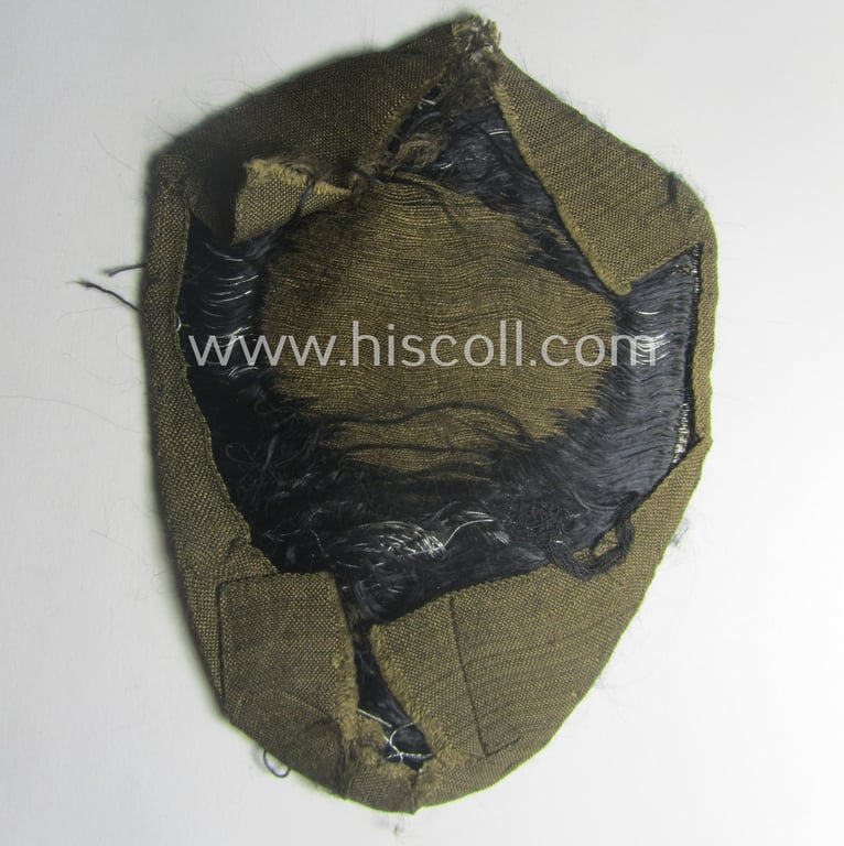 Female-related, officers'-pattern so-called: 'RADwJ'-sleeve-badge (ie. 'Abzeichen des Reichsarbeitsdienst der weiblichen Jugend') being a clearly worn example as executed in the neat 'BeVo'-weave, 'flatwire'-pattern