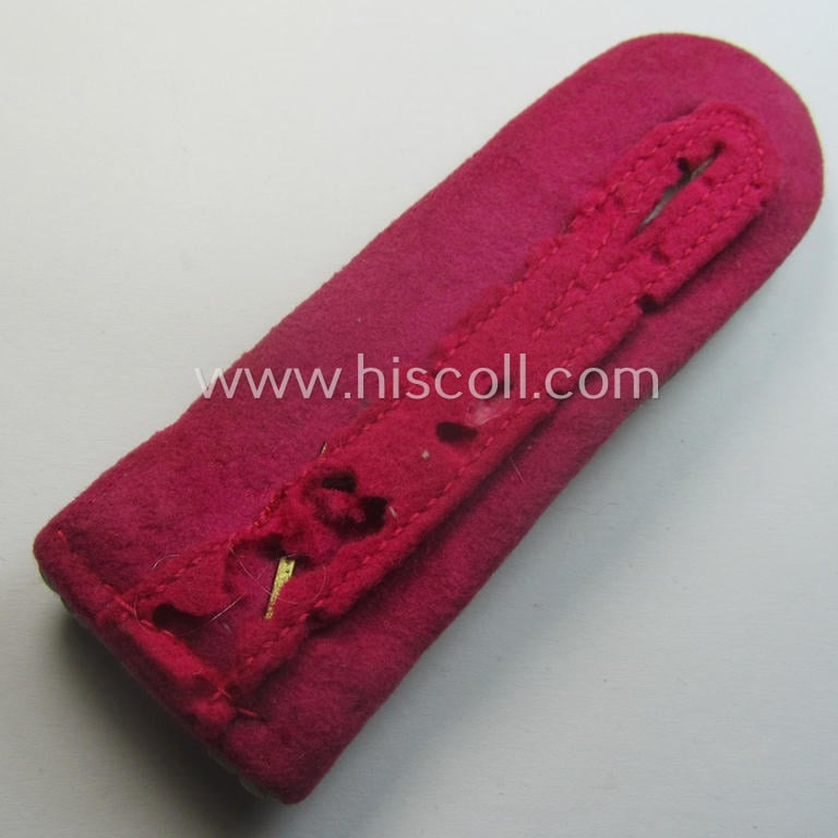 Single, WH (Heeres) officers'-pattern 'cyphered' shoulderboard: 'Hauptmann einer Veterinär-Abtlgs.'