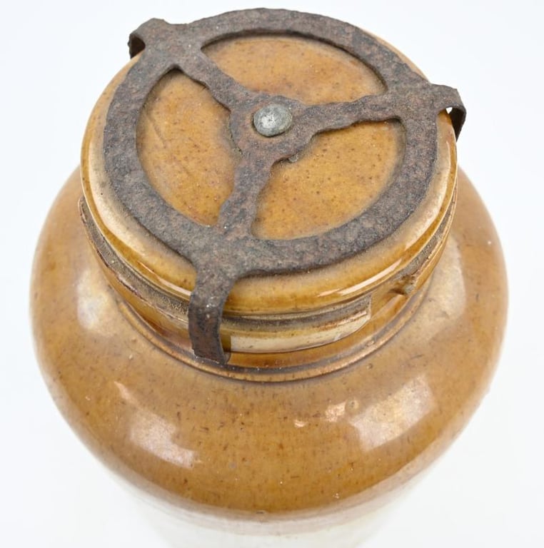 British WW2 Footpowder Jar