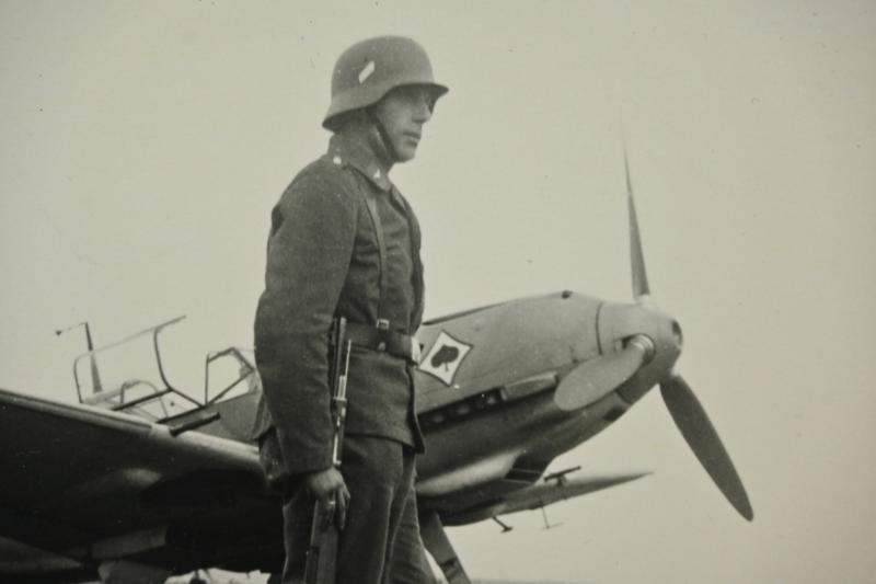 German LW Picture 'Jagdgeschwader 53'