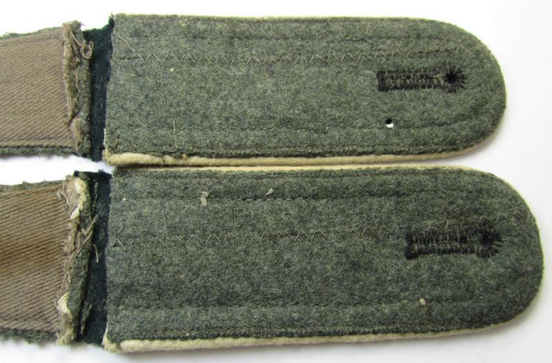 Attractive - and/or fully matching! - pair of early- (ie. pre-)war-period (ie. 'M36'- ie. 'M40'-pattern-) WH (Heeres) NCO-type shoulderstraps as was intended for a: 'Unteroffizier der Infanterie-Truppen'