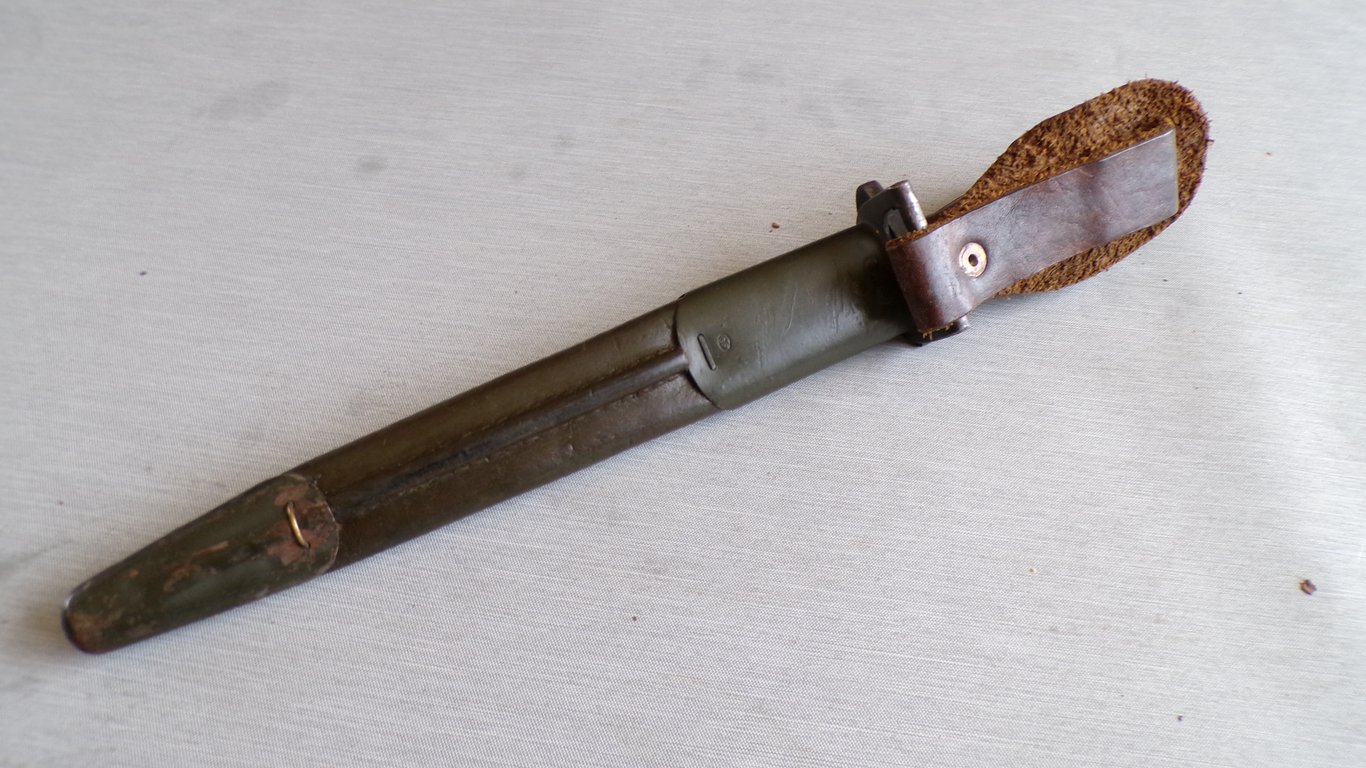 French Foreign Legion Paratrooper Combat dagger
