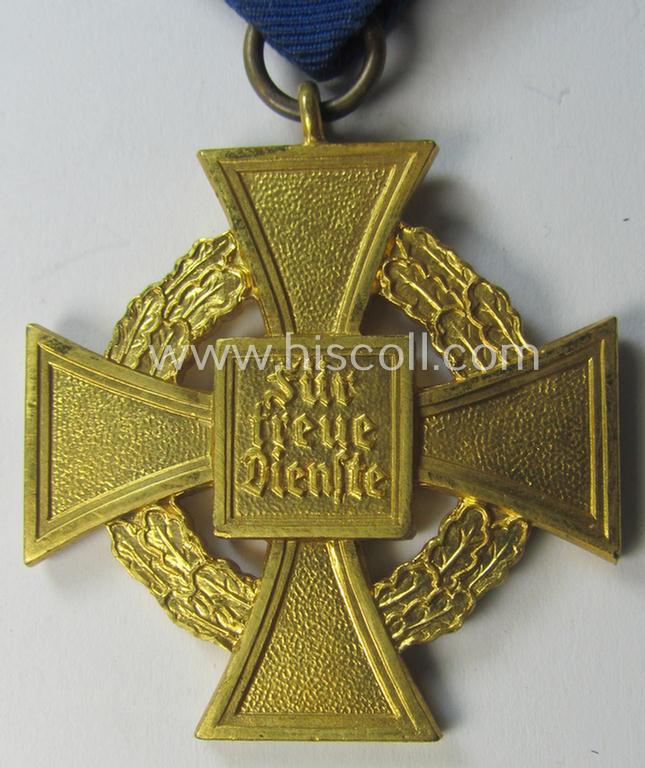 'Treuedienst Ehrenzeichen 1. Klasse' being a (typical) non-maker-marked example that came mounted onto its original ribbon (ie. 'Bandabschnitt') and that comes stored in its equally non-maker-marked etui as issued