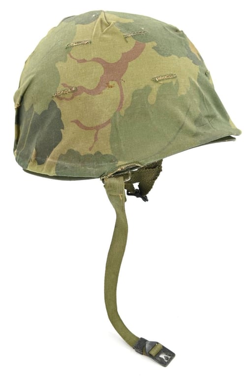 US Vietnam Paratrooper helmet with camouflage cover and liner