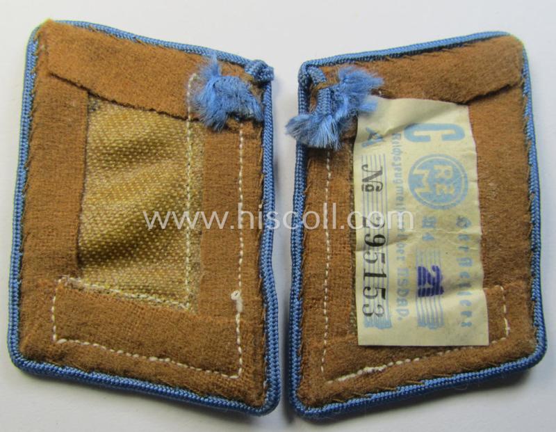 Fully matching pair of N.S.D.A.P.-type collar-patches (ie. 'Kragenspiegel für pol. Leiter') being a pair as was intended for an: 'N.S.D.A.P.-Stellenleiter' at 'Orts'-level that still retains its period-attached 'RzM'-etiket