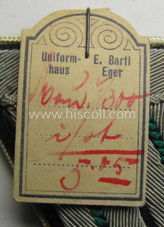 Pair of WH (Heeres) officers'-type collar-tabs (ie. 'Kragenspiegel für Offiziere') as intended for an: 'Beambter ie. Offizier des gehobenen Dienstes'