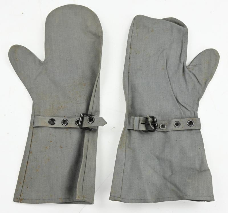 German KM Rubber Mittens 1941