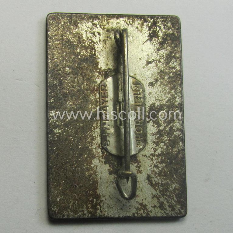 Semi-enamelled- and silver-toned 'N.S.R.L.'-related day-badge (ie. 'tinnie' or: 'Veranstaltungsabzeichen') as was issued to commemorate participation within the: 'Deutsche u. Wehrmacht Ski-meisterschaften 1938'