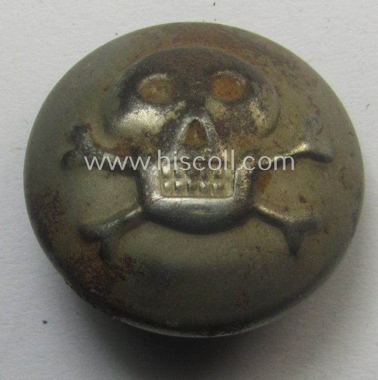 Interesting - and actually rarely found! - post-WWI-period- (ie. 'Freikorps'-related) tunic- (ie. cap-) button depicting a typical, early-period skull-device: 'Wehrwolf'