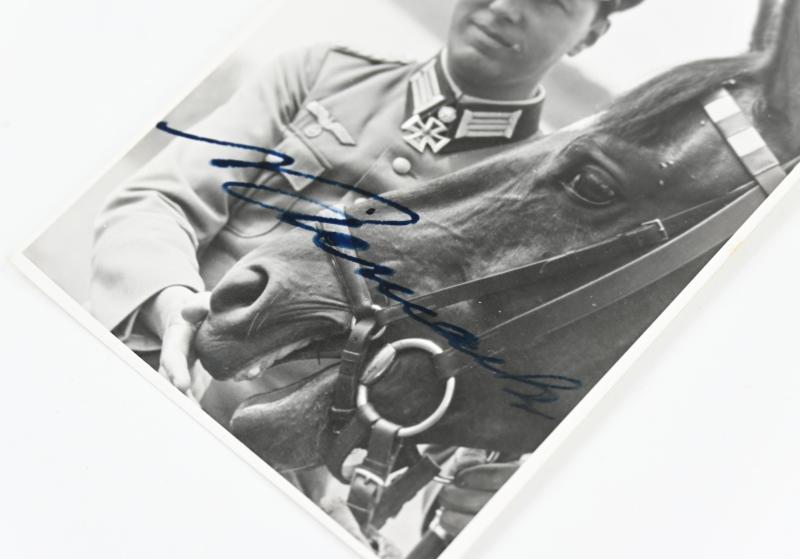 Signature of Wehrmacht Heer KC-OLC&S Recipient 'Horst Niemack'