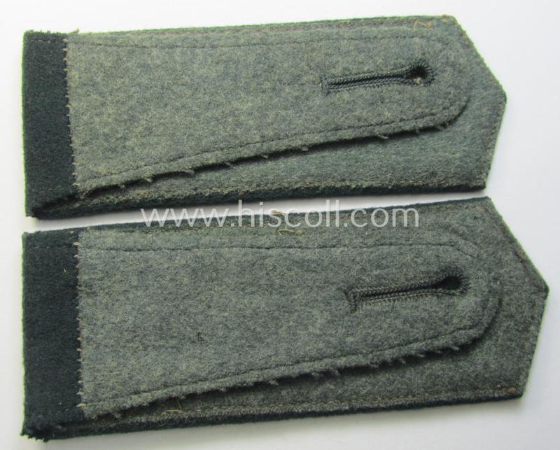 Pair of WH (Heeres),'cyphered' EM-type shoulderstraps: 'Soldat des Sanitäts-Abtlgs. 7'