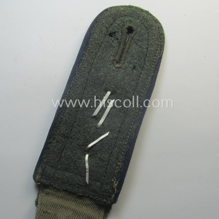 Single, WH (Heeres) mid-war-period- (ie. 'M41/M43'-pattern) 'cyphered', NCO-type shoulderstrap as was intended for usage by a: 'Feldwebel einer Sanitäts-Abtlgs.'
