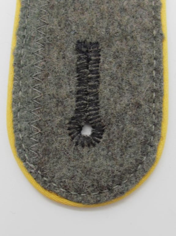 Waffen SS Reconnaissance (Aufklärung) Shoulder Boards