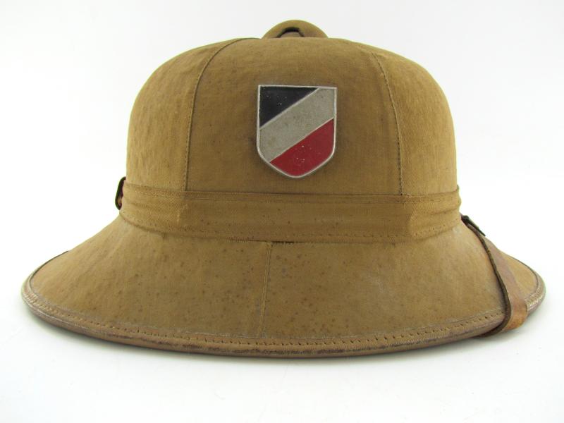 Wehrmacht Army (Heer) tropical ‘Afrikakorps’ first pattern pith helmet