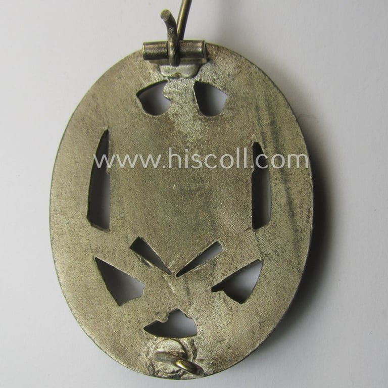 Attractive - and only minimally used! - 'Allgemeines Sturmabzeichen' (or: General Assault Badge ie. GAB) being a typical unmarked, zinc-based- (ie. 'Feinzink'-) and/or: 'flat-back'-pattern as was (I deem) produced by the: 'Gustav Brehmer'-company