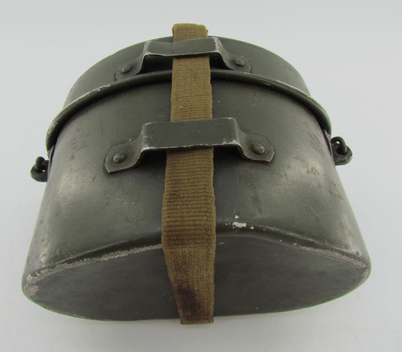 German reissued Italian messkit with Webbing Strap