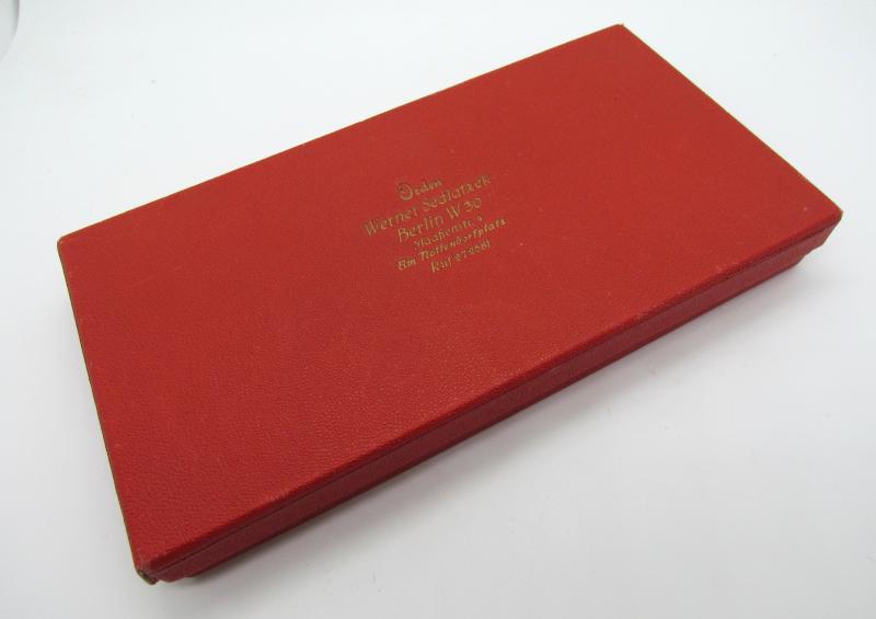 German WWI & WWII Era Five piece medal bar in Case