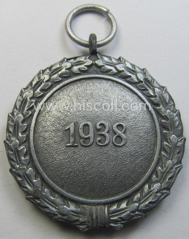 'Luftschutz-Ehrenzeichen 2. Stufe' in its 'Zellstoff'-based pouch by the maker: 'Katz u. Deyhle'