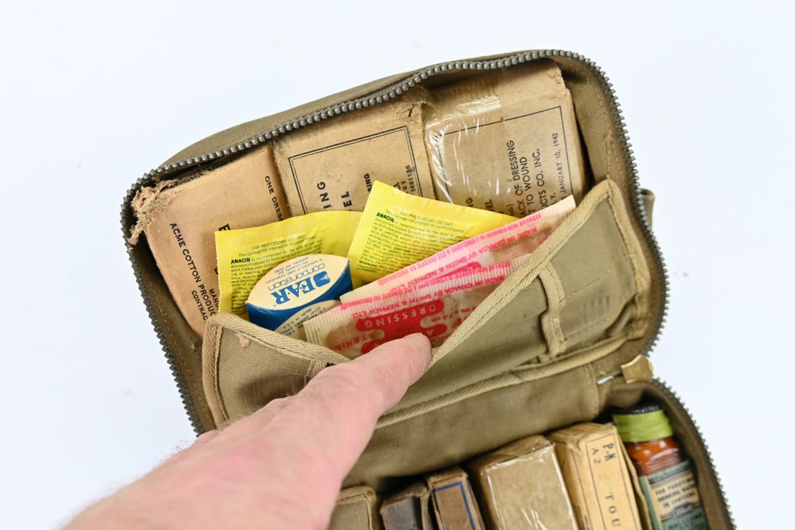 USAAF WW2 Aeronautic First Aid Pouch