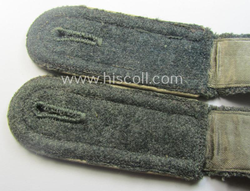 Pair of WH (Heeres), early- (ie. mid-) war-period- (ie. 'M40- o. M43'-) pattern NCO-type shoulderstraps as piped in the white-coloured branchcolour as was intended for an: 'Uffz. eines Infanterie-Rgts.'