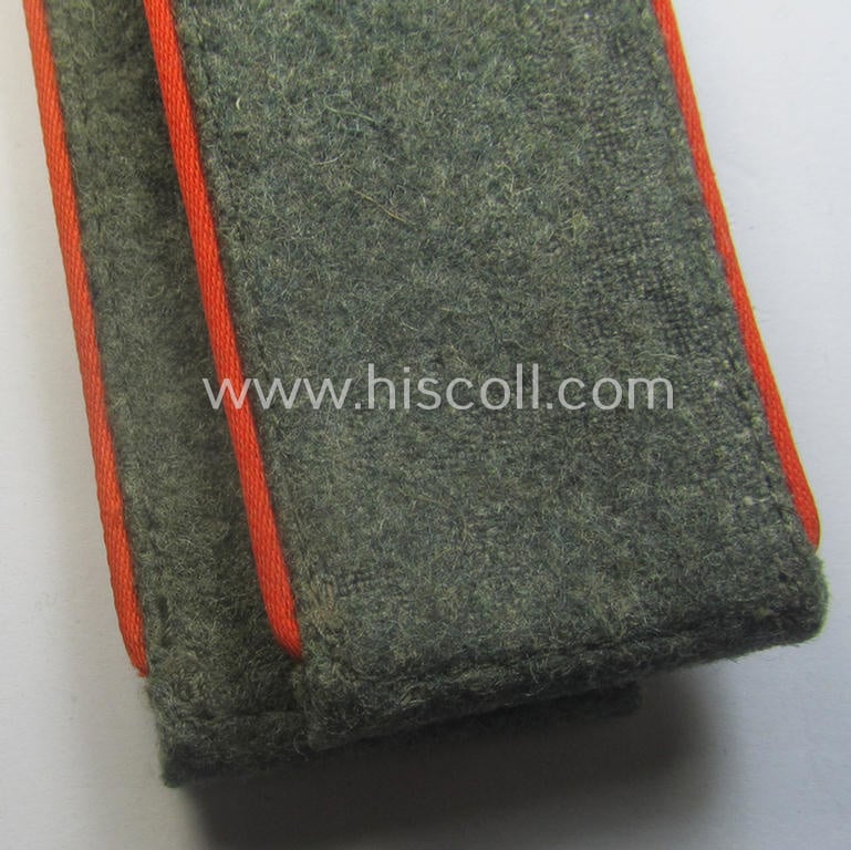 Superb pair of WH (Heeres) 'M41- o. M43'-pattern, EM-type shoulderstraps: 'Soldat der Feldgendarmerie-Trpn.'