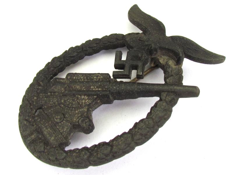 Luftwaffe Flak Badge, by W. Hobacher ( WH )