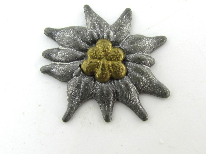 Wehrmacht Gebirgsjäger edelweiss for visor cap ‘Schirmmütze’