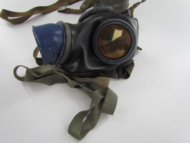 WH/SS Gasmask Cannister With M38 Gasmask and Filter